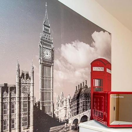 Watford Central Serviced Apartments Екстериор снимка