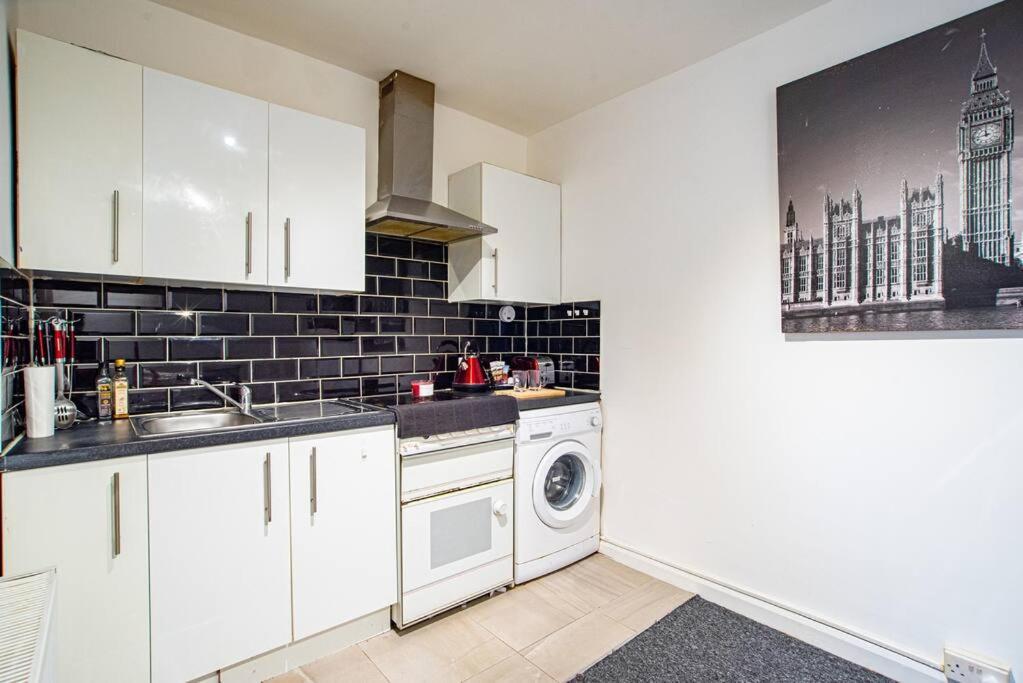 Watford Central Serviced Apartments Екстериор снимка